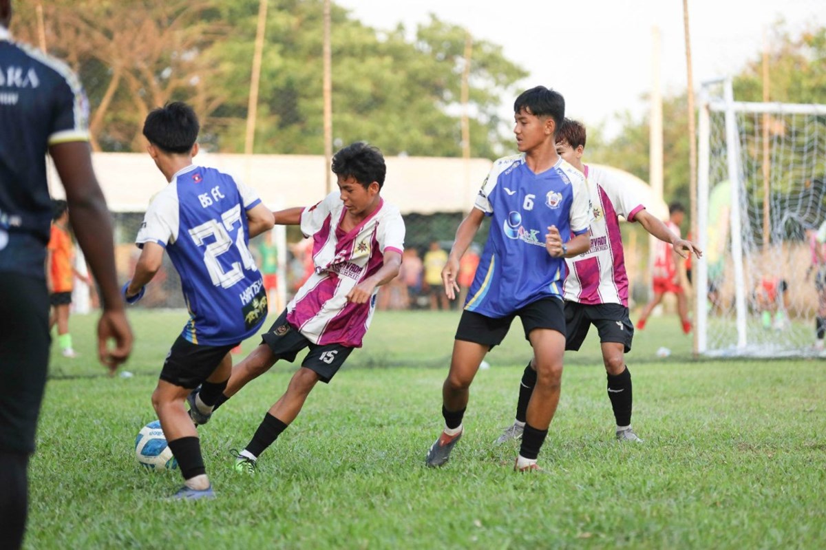 ດບເບນໄອຈ ນາຄາ ໄດແຊມເຕະບານ ຢ12 ຊງຂນປະທານ ສຕ.ນວ ຄງທ 1 ປະຈຳປ 2025 - image 1