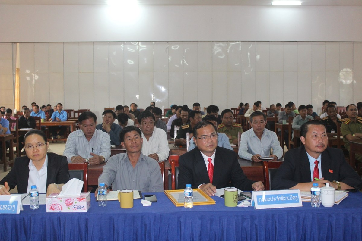 ເມອງວຽງພຄາປະກາດແຕງຕງ ແລະ ຍກຍາຍພະນກງານນາພາຄມຄອງ - image 1