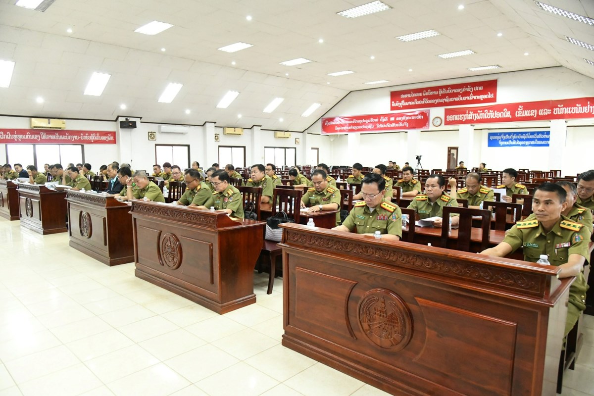 ມອບຄວາມຮບຜດຊອບສາງຫກສດປະລຍາເອກ ສາຂາຄມຄອງລດ - image 2