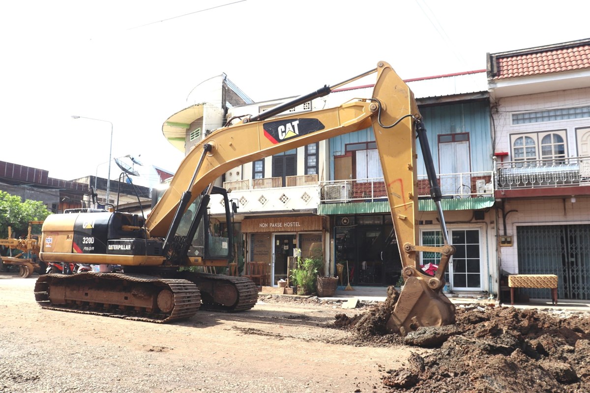 ເຈາແຂວງຈາປາສກ​ ເຄອນໄຫວຊກຍການກສາງທາງເບຕງ​ ຢບານໂພນໄຊ - image 2