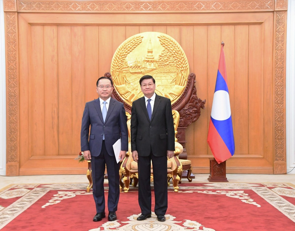 ມອບສານຕາຕງ ໃຫເອກອກຄະລດຖະທດ ຜຕາງໜາຖາວອນ ໄປປະຈຳ ອງການ ສປຊ - image 1