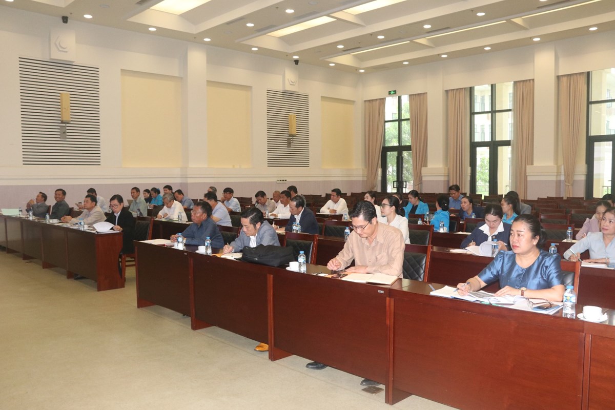 ກະກຽມລງຊກຍເນອໃນກອງປະຊມໃຫຍອງຄະນະພກກະຊວງ, ອງການ ແລະ ທອງຖນ - image 1