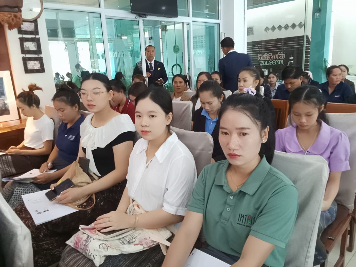 ຄຳມວນ ຍກລະດບຄວາມຮດານການບລການ ໂຮງແຮມ, ເຮອນພກ ແລະ ຮານອາຫານ - image 1