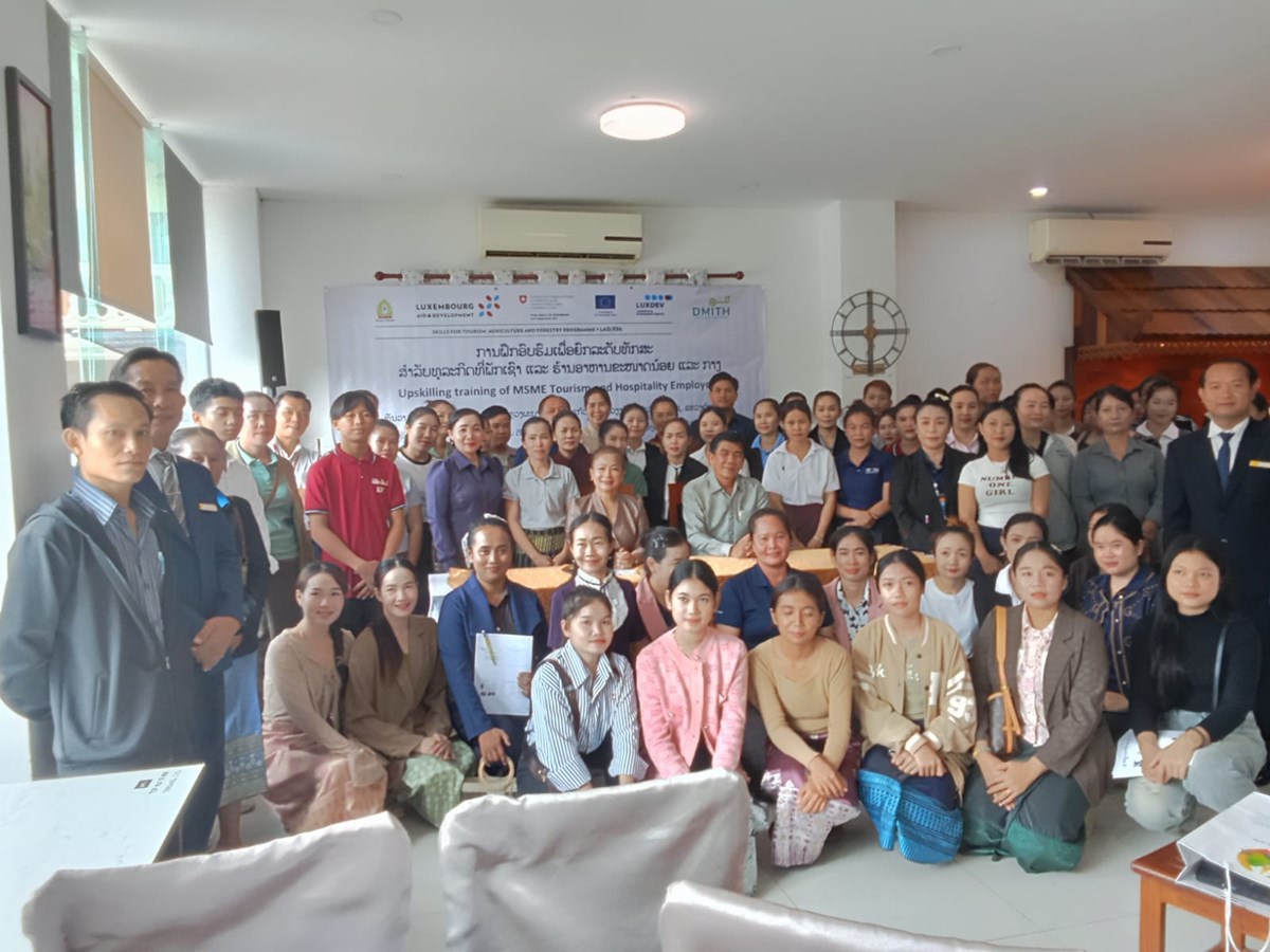 ຄຳມວນ ຍກລະດບຄວາມຮດານການບລການ ໂຮງແຮມ, ເຮອນພກ ແລະ ຮານອາຫານ - image 2
