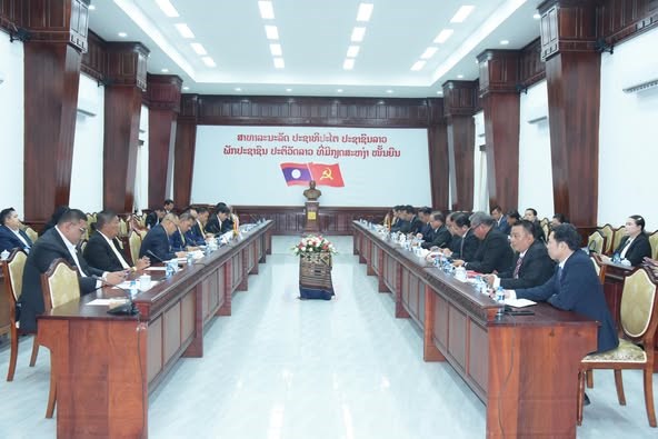 ກະຊວງ ປກສ ລາວ ພບປະແລກປຽນບດຮຽນກບຄະນະກາມາທການກດໝາຍ ແລະ ຍຕທາວດທສະພາໄທ - image 2
