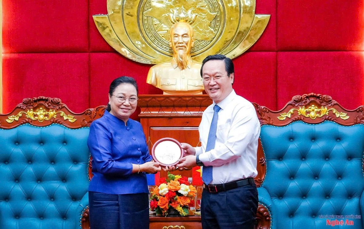 ທດ​ລາວ​ປະ​ຈຳຫວຽດ​ນາມຢຽມ​ຢາມ ແລະ ເຮດ​ວຽກ​ຢ 2 ​ແຂວງຂອງ​ຫວຽດ​ນາມ - image 1