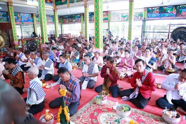 ບນເຂາພນສາບນປະເພນທມຄວາມໝາຍສຳຄນຂອງຊາວພດ - image 1