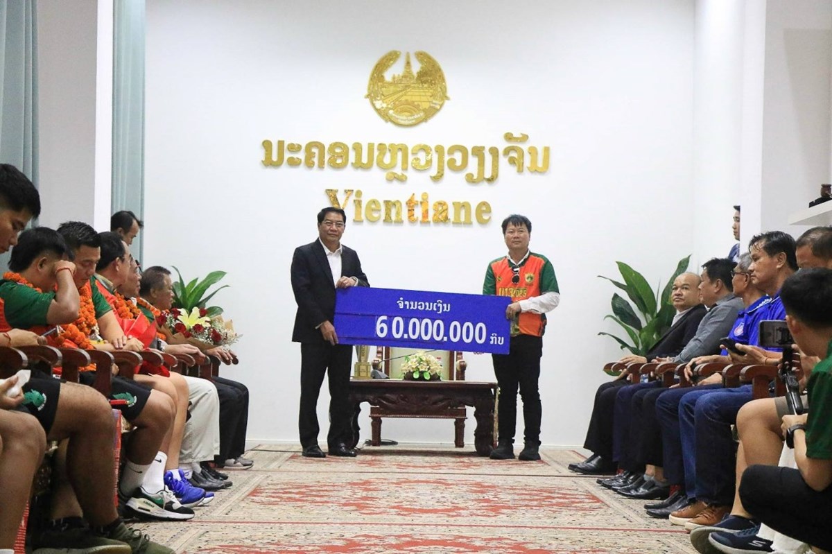 ດບເບນຢໄອຈ ນາຄາ ຄອງແຊມການແຂງຂນ ເຕະບານເຍາວະຊນອາຍບເກນ 13 ປ - image 3