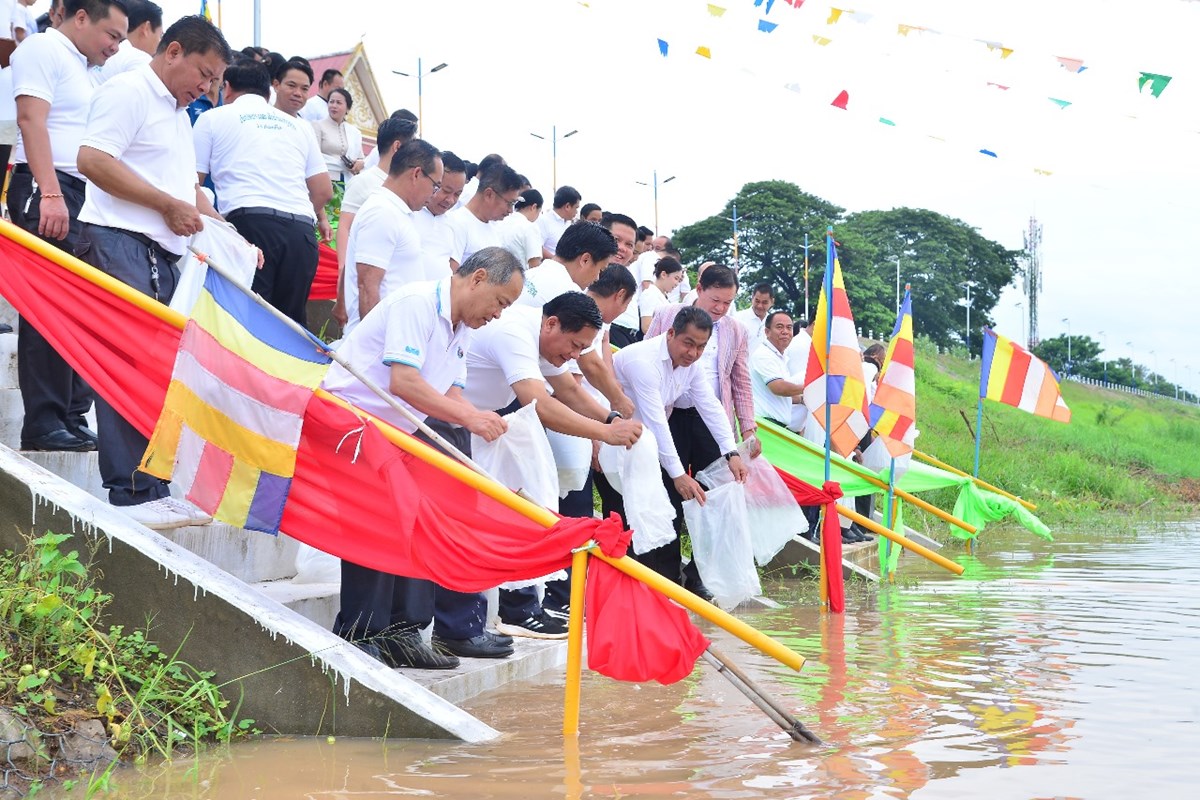 ຈຳປາສກ ປອຍປາຄນສທຳມະຊາດ ແມນາເຊໂດນ. - image 2