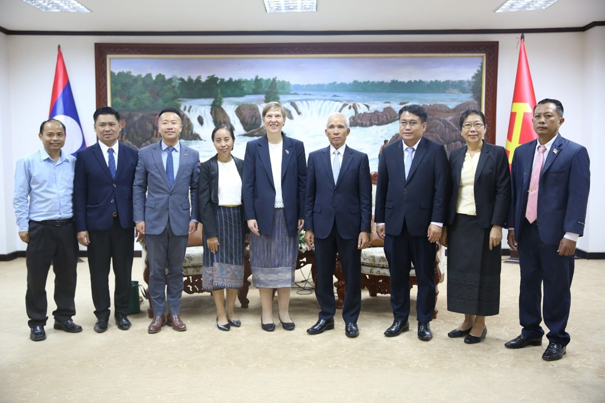 ອດສະຕຣາລສະໜບສະໜນສມວນຊນລາວເພອເປນພນຖານໃນການສາງສງຄມທເຂມແຂງ - image 1