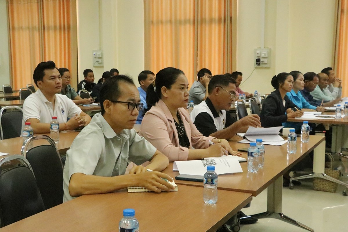 ອດມໄຊ ລະດມແນວຄວາມຄດ ແກໄຂບນຫາຂາດແຄນແຮງງານ - image 1