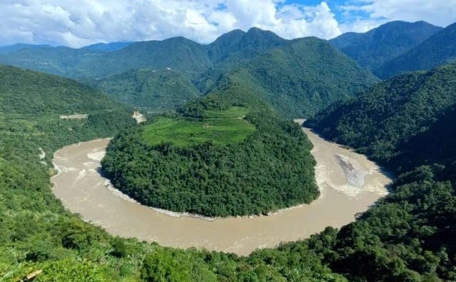 ຍອນ​ຫຍງ ຈນ ຈງ​ສ​າ​ມາດ​ຮບ​ປະ​ກນ​ການ​​ຊມໃຊ​ພະ​ລງ​ໄຟ​ຟາ​ໄດ​ຢາງ​ໝນ​ທຽງ - image 1