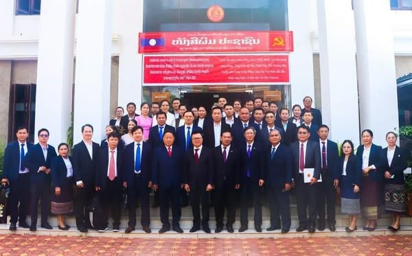 75 ປ ໜງສພມປະຊາຊນ ເຕບໃຫຍຂະຫຍາຍຕວຢາງບຢດຢງ (ເນອງໃນໂອກາດວນສມວນຊນ ແລະ ການພມຈາໜາຍ, ວນສາງຕງໜງສພມປະຊາຊນ ຄບຮອບ 75 ປ) - image 2