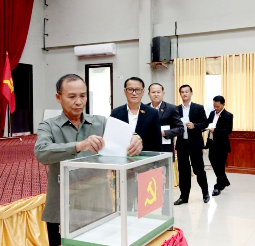ເມອງບາຈຽງຈະເລນສກ ທາບທາມບກຄະລາກອນເຂາໃສໂຄງປະກອບຄະນະບລຫານງານພກແຂວງຈຳປາສກ ສະໄໜທ IX ຮອບທ 1 - image 2