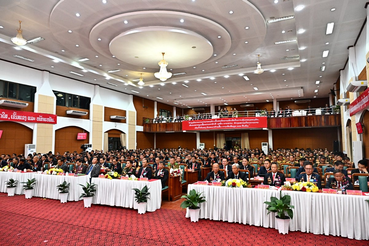 ສະຫາຍ ພນເອກ ຈນສະໝອນ ຈນຍາລາດ ໂອລມຕກອງປະຊມໃຫຍຜແທນອງຄະນະພກ ແຂວງສາລະວນ ຄງທ X - image 1