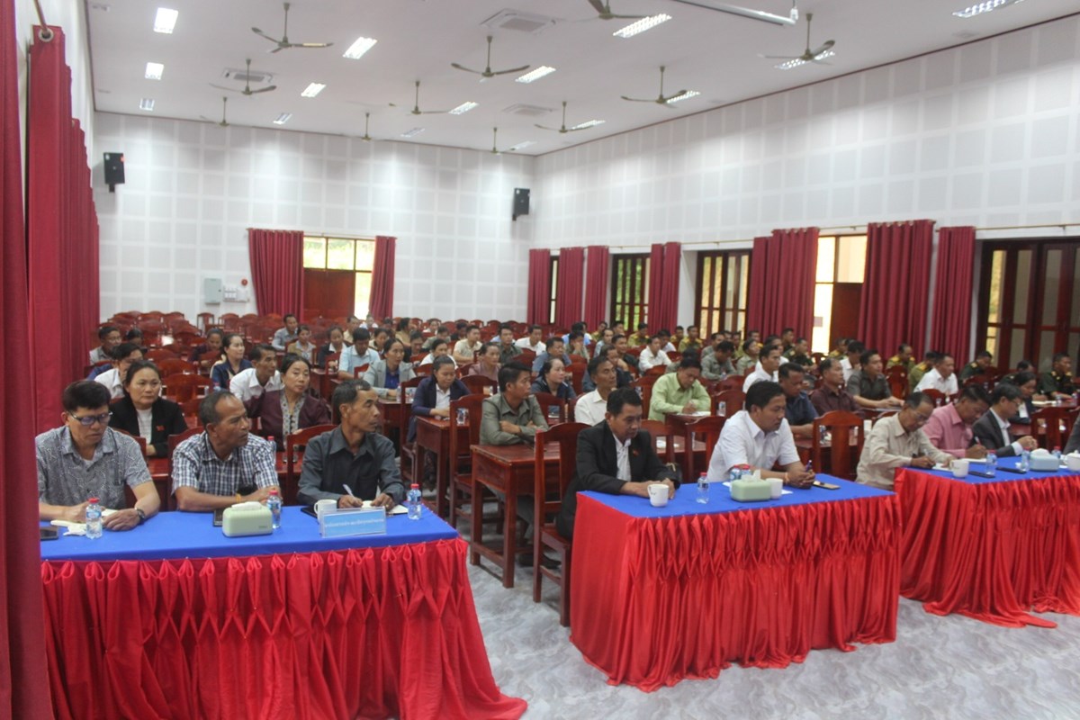 ເຈາແຂວງຜງສາລ ລງເຄອນໄຫວ ແລະ ແນະນຳວຽກ ຢເມອງໃໝ - image 1