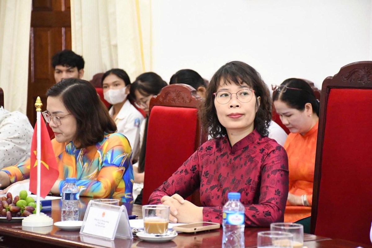 ກອງປະຊມສງເສມການສກສາຂນຕນ ໃນເຂດພາກໃຕລາວ ແລະ ຫວຽດນາມ. - image 2
