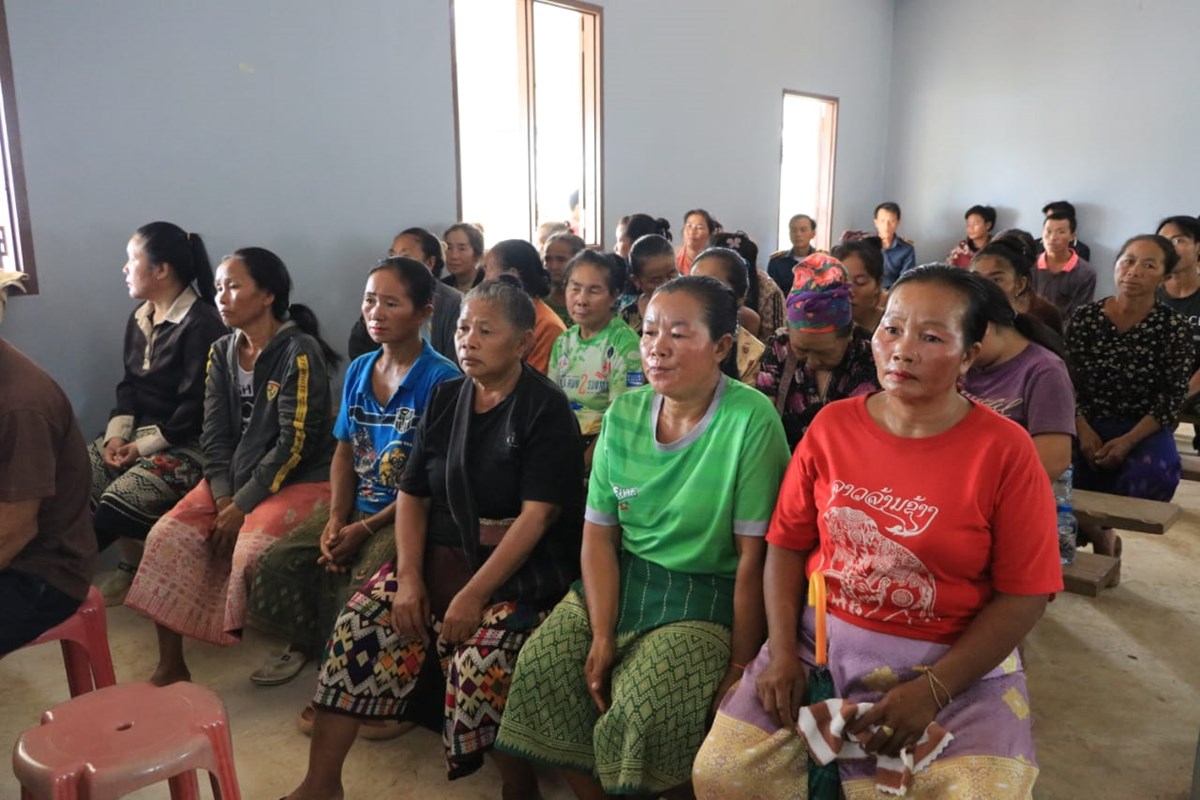 ເຈາແຂວງວຽງຈນ ລງພບປະໂອລມພແມປະຊາຊນກມບານເມອງໝນ - image 1