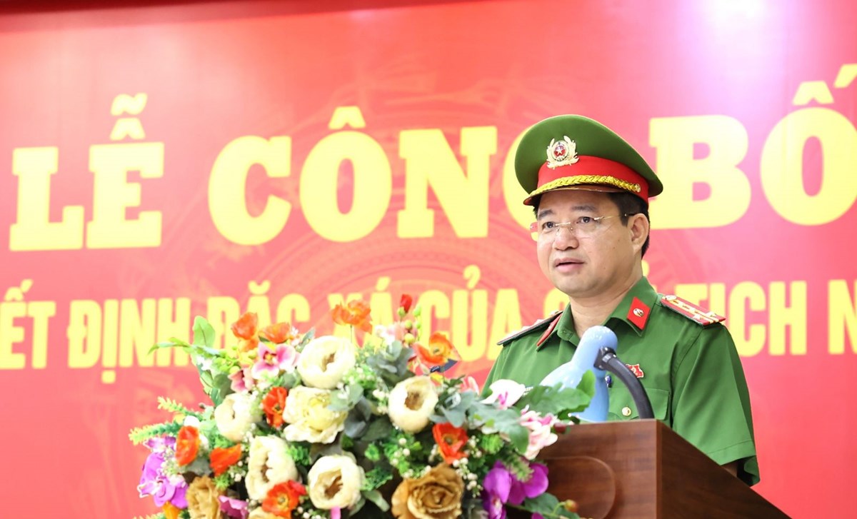 ຄາຍຄມຂງນງແຂງ ປະກາດອະໄພຍະໂທດ ໃຫນກໂທດ 377 ຄນ - image 1