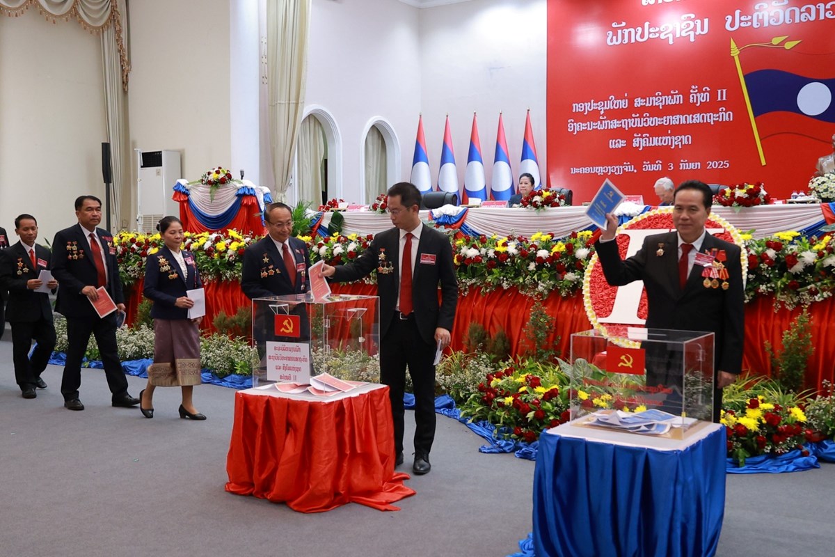 ສາເລດກອງປະຊມໃຫຍສະມາຊກພກ ຄງທ II ອງຄະນະພກ ສວສສຊ - image 1
