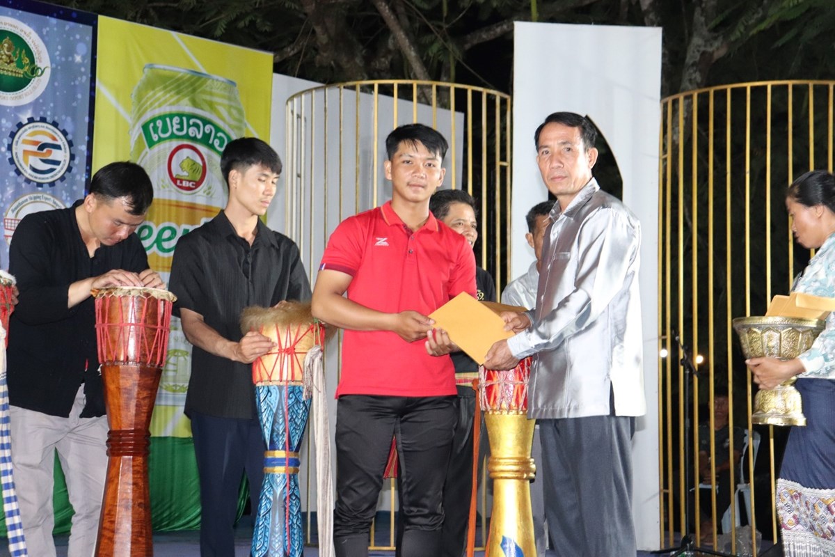 ໄຊຍະບລ ແຂງຂນກອງແອວ ໃນງານເທດສະການບນອອກພນສາປະວຣະນາ - image 2