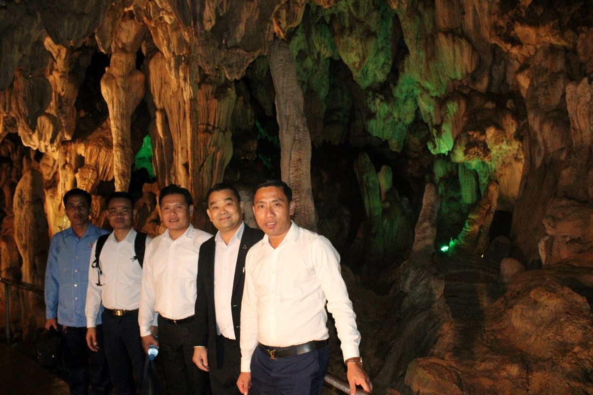 ວງວຽງ ໜງໃນຈດໝາຍປາຍທາງຂອງນກທອງທຽວ - image 1