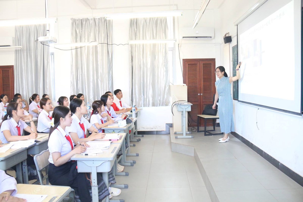 ສຂຈ ສາງຊບພະຍາກອນອອກຮບໃຊສງຄມໄດຫາຍກວາ 90 ພນຄນ - image 1