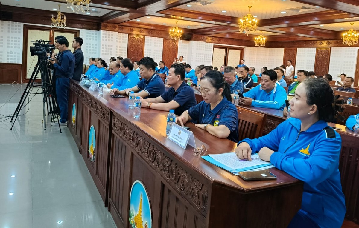 ນວ ມຄວາມພອມຮອບດານ ເປນເຈາພາບກລາແຫງຊາດຄງທ XII - image 1