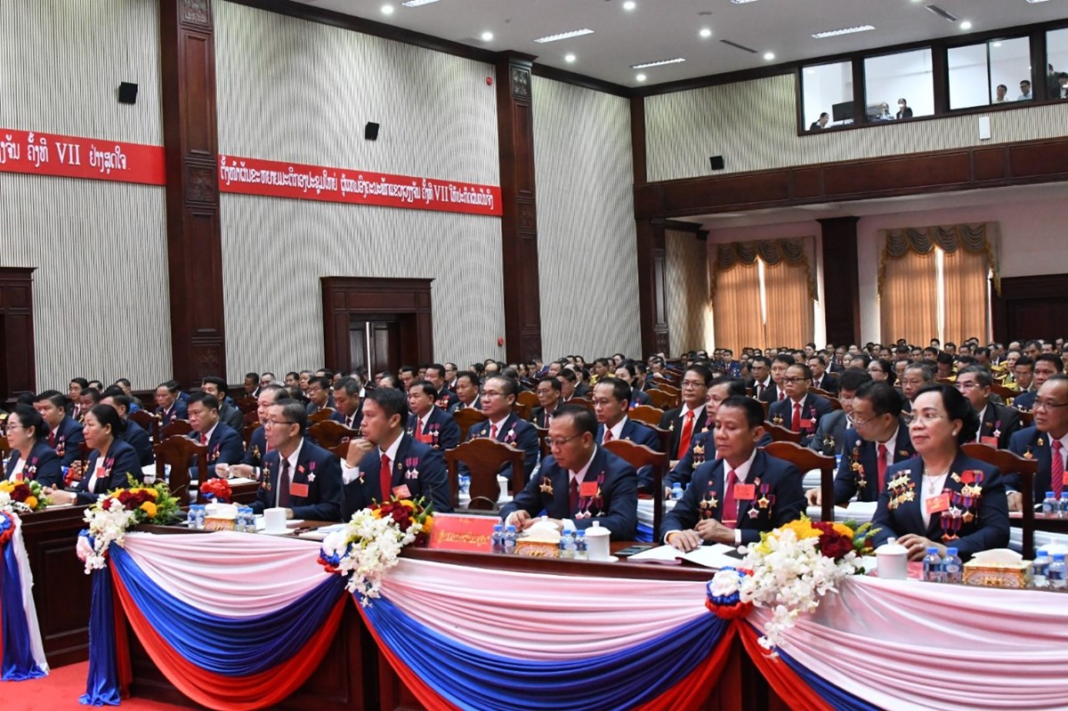 ກອງປະຊຸມໃຫຍ່ອົງຄະນະພັກແຂວງວຽງຈັນ ຄັ້ງທີ VII ໄດ້ເປີດຂຶ້ນຢ່າງເປັນທາງການ image 2 ກອງປະຊມໃຫຍອງຄະນະພກແຂວງວຽງຈນ ຄງທ VII ໄດເປດຂນຢາງເປນທາງການ - image 2