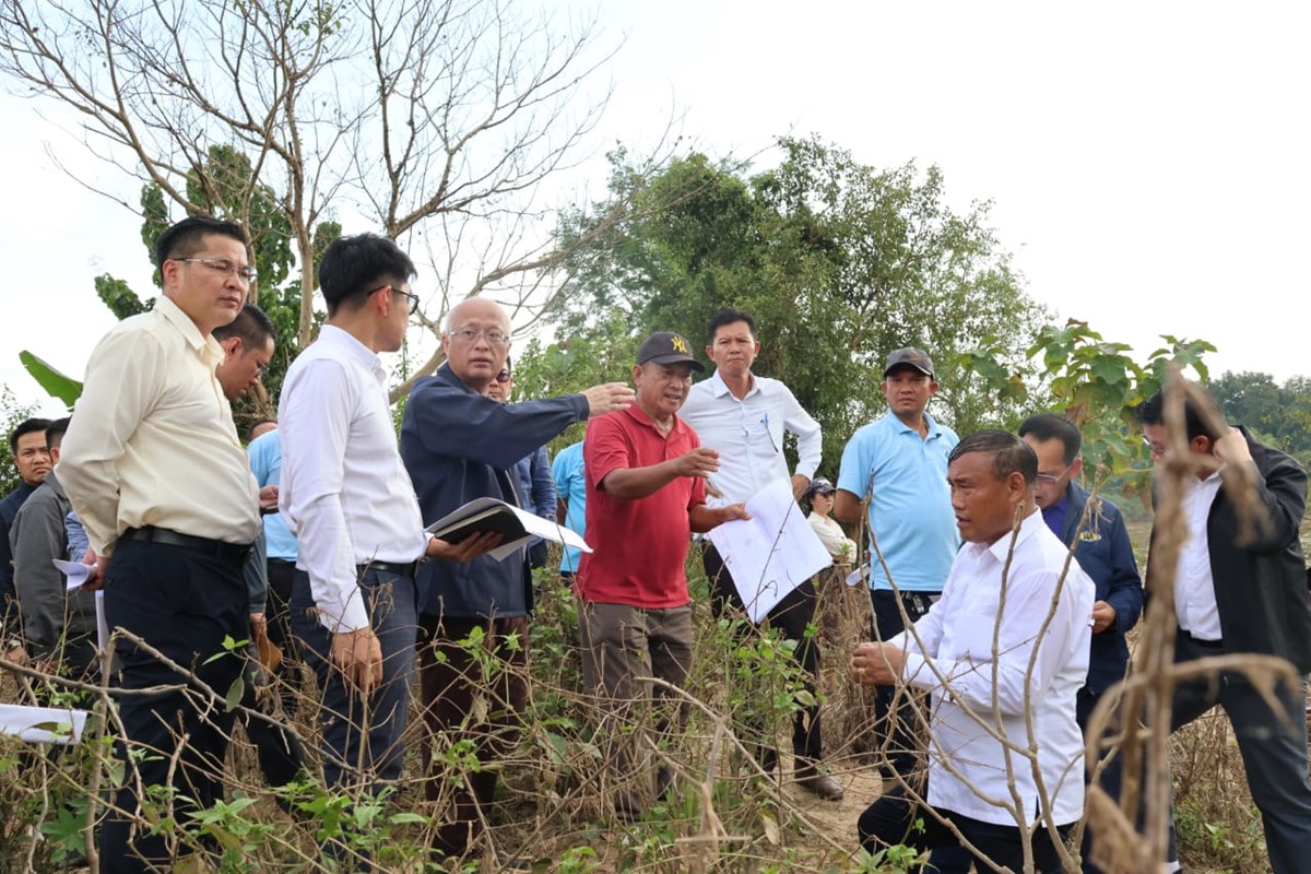 ຮອງລດຖະມນຕກະຊວງ ສທຂ ເຄອນໄຫວຊກຍໂຄງການກສາງນາປະປາ ຢແຂວງອດຕະປ. - image 2