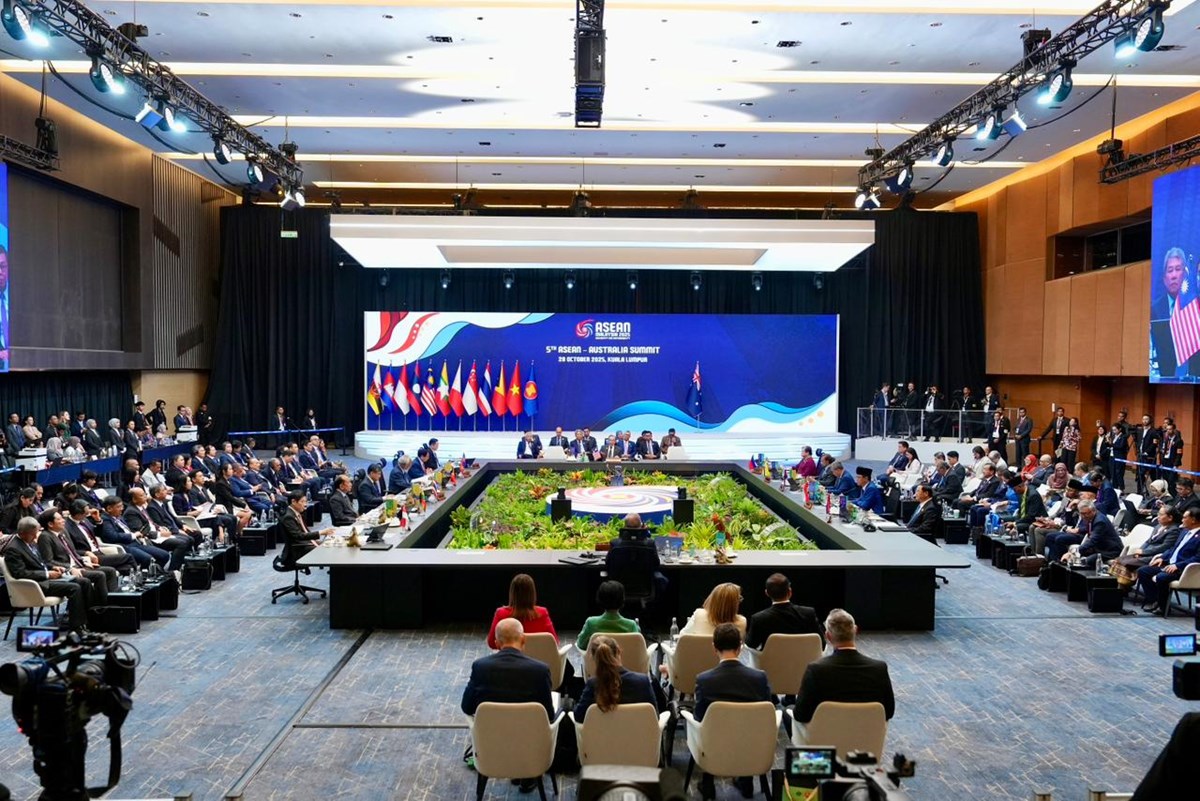 ນາຍົກເຂົ້າຮ່ວມກອງປະຊຸມສຸດຍອດທີ່ກ່ຽວຂ້ອງ ແລະ ປິດກອງປະຊຸມສຸດຍອດອາຊຽນ ຄັ້ງທີ 47 image 2 ນາຍກເຂາຮວມກອງປະຊມສດຍອດທກຽວຂອງ ແລະ ປດກອງປະຊມສດຍອດອາຊຽນ ຄງທ 47 - image 2