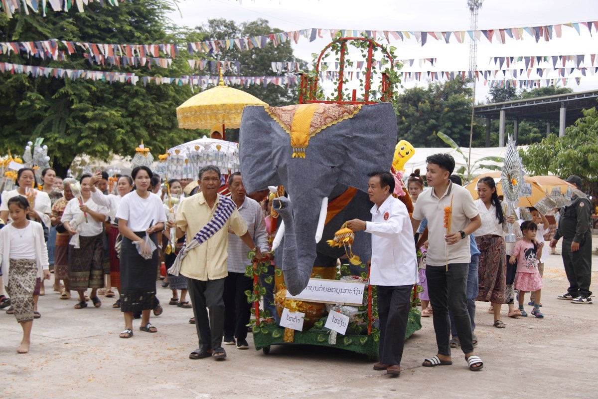 ວດຊາງຄສຂະຣາມ ຈດງານບນກະຖນ ໄຊມງຄນສາມກຄ - image 3