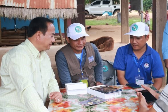 ເລຂາຄະນະບລຫານງານພກເມອງ ແກນທາວລງຕດຕາມການສາຫວດພນລະເມອງ. - image 1