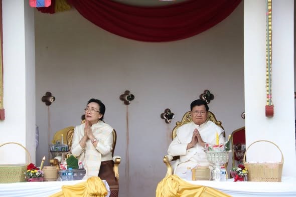 ການນາພກ-ລດ ແລະ ມວນຊນ ຮວມໃສບາດບນພະທາດຫວງ ປະຈາປ 2025 - image 2