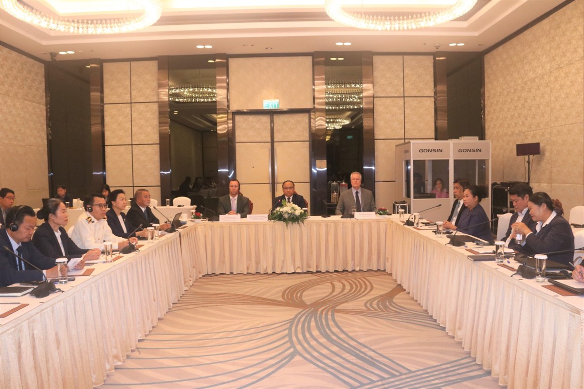 ຮັບຮອງຫຼັກການວິໄສທັດ, ຍຸດທະສາດ ແລະ ແຜນພັດທະນາອົງການກວດສອບແຫ່ງລັດ image 1 ຮບຮອງຫກການວໄສທດ, ຍດທະສາດ ແລະ ແຜນພດທະນາອງການກວດສອບແຫງລດ - image 1