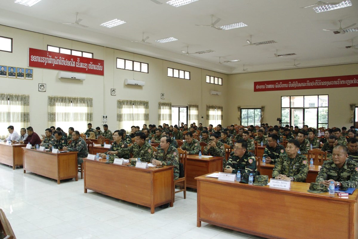 ກອງພັນນ້ອຍຕີພິເສດ 432 ທະຫານແຂວງວຽງຈັນ ສຳເລັດຊຸດຝຶກອົບຮົມ-ຫັດແອບ ໄລຍະສັ້ນ image 1 ກອງພນນອຍຕພເສດ 432 ທະຫານແຂວງວຽງຈນ ສຳເລດຊດຝກອບຮມ-ຫດແອບ ໄລຍະສນ - image 1