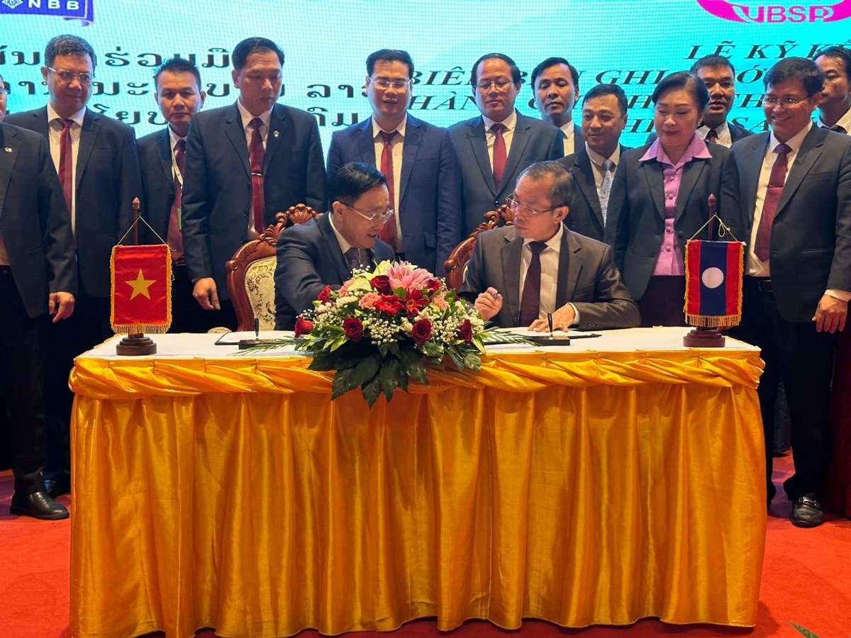 ທນບ-ທນສ ພບປະ ແລະ ບນລການເຊນ MOU - image 1