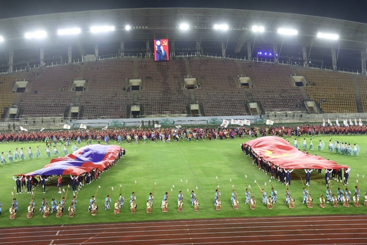 ສະແດງຊອມໃຫຍ ພທເປດ ມະຫະກຳກລາແຫງຊາດ ຄງທ XII - image 1