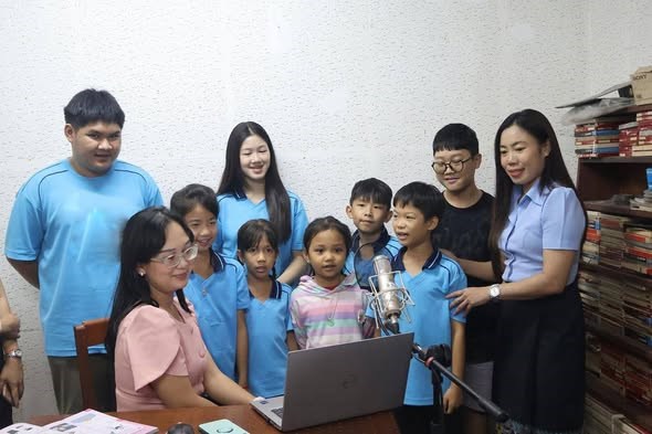 ສ້າງສື່ການຮຽນ-ການສອນໃໝ່ ສົ່ງເສີມການຮຽນຮ່ວມ ສຳລັບນັກຮຽນທີ່ເລີ່ມຮຽນພາສາລາວໃໝ່ image 1 ສາງສການຮຽນ-ການສອນໃໝ ສງເສມການຮຽນຮວມ ສຳລບນກຮຽນທເລມຮຽນພາສາລາວໃໝ - image 1