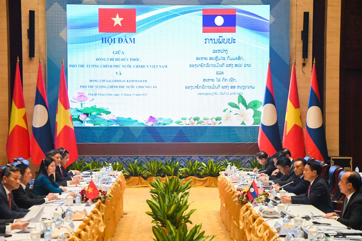 Vinachemຮວມຮບໃຊ ທານ ໂຮ ດກ ເຟກຮອງນາຍກລດຖະມນຕແຫງ ສສ ຫວຽດາມ ມາເຮດວຽກຢ ສປປ ລາວ: ຊກຍການຜນຂະຫຍາຍໂຄງການບເກອ ກາລ - ສນຍາລກການຮວມມດານເສດຖະກດຫວຽດນາມ - ລາວ - image 2