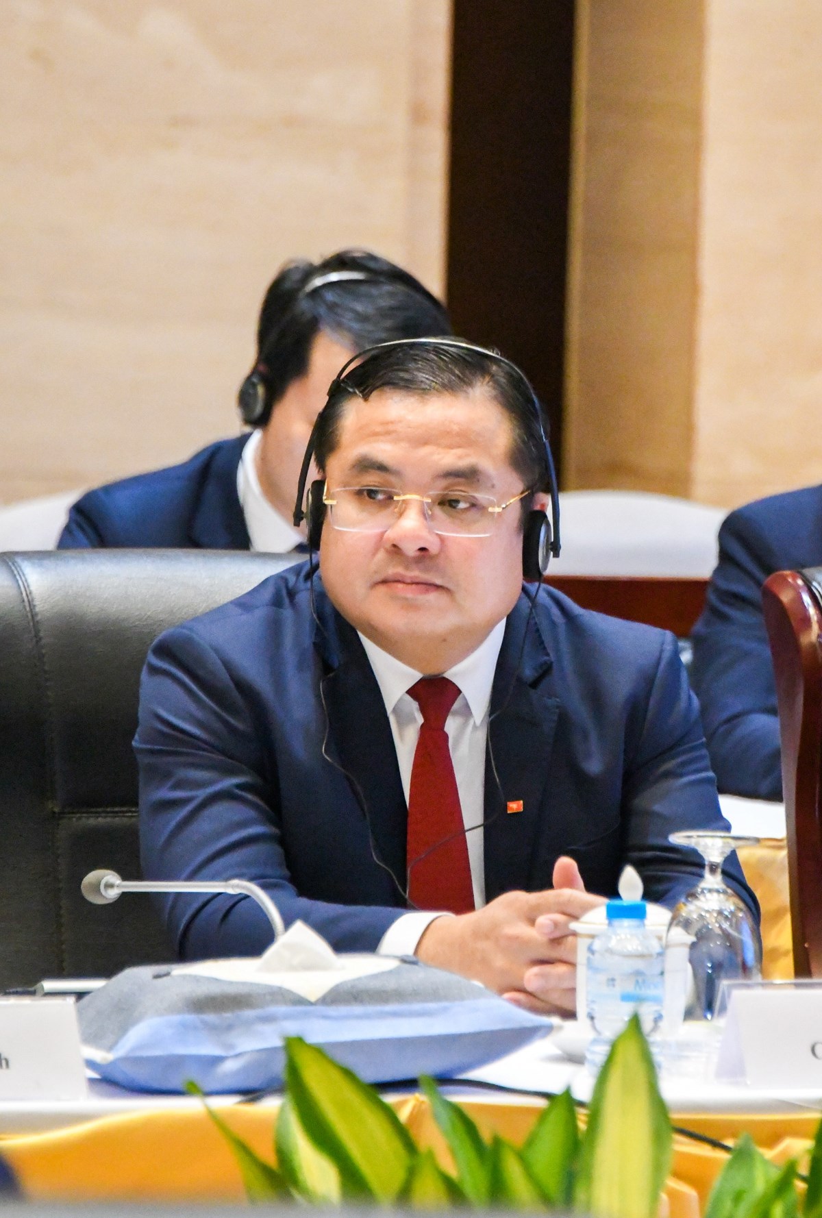 Vinachemຮວມຮບໃຊ ທານ ໂຮ ດກ ເຟກຮອງນາຍກລດຖະມນຕແຫງ ສສ ຫວຽດາມ ມາເຮດວຽກຢ ສປປ ລາວ: ຊກຍການຜນຂະຫຍາຍໂຄງການບເກອ ກາລ - ສນຍາລກການຮວມມດານເສດຖະກດຫວຽດນາມ - ລາວ - image 1