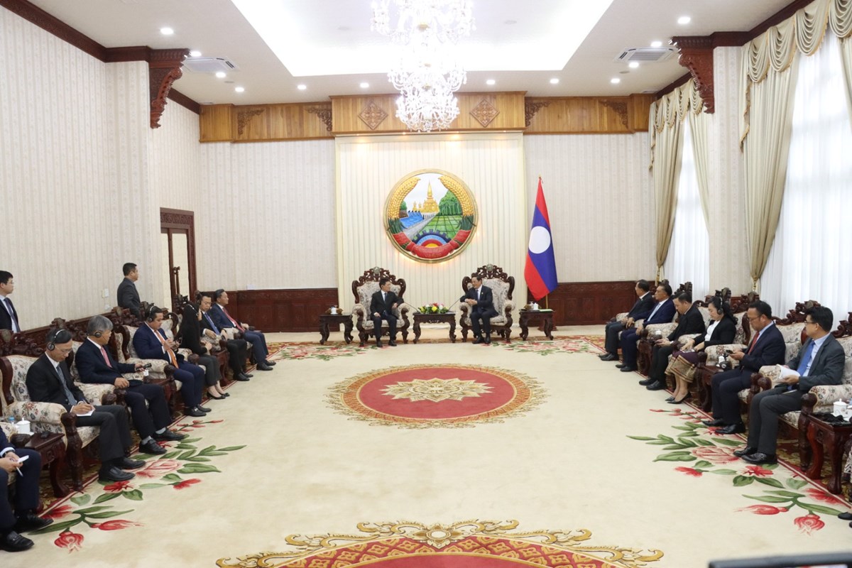 ນາຍົກລັດຖະມົນຕີ ຕ້ອນຮັບ ຮອງນາຍົກລັດຖະມົນຕີ ສສ ຫວຽດນາມ image 2 ນາຍກລດຖະມນຕ ຕອນຮບ ຮອງນາຍກລດຖະມນຕ ສສ ຫວຽດນາມ - image 2