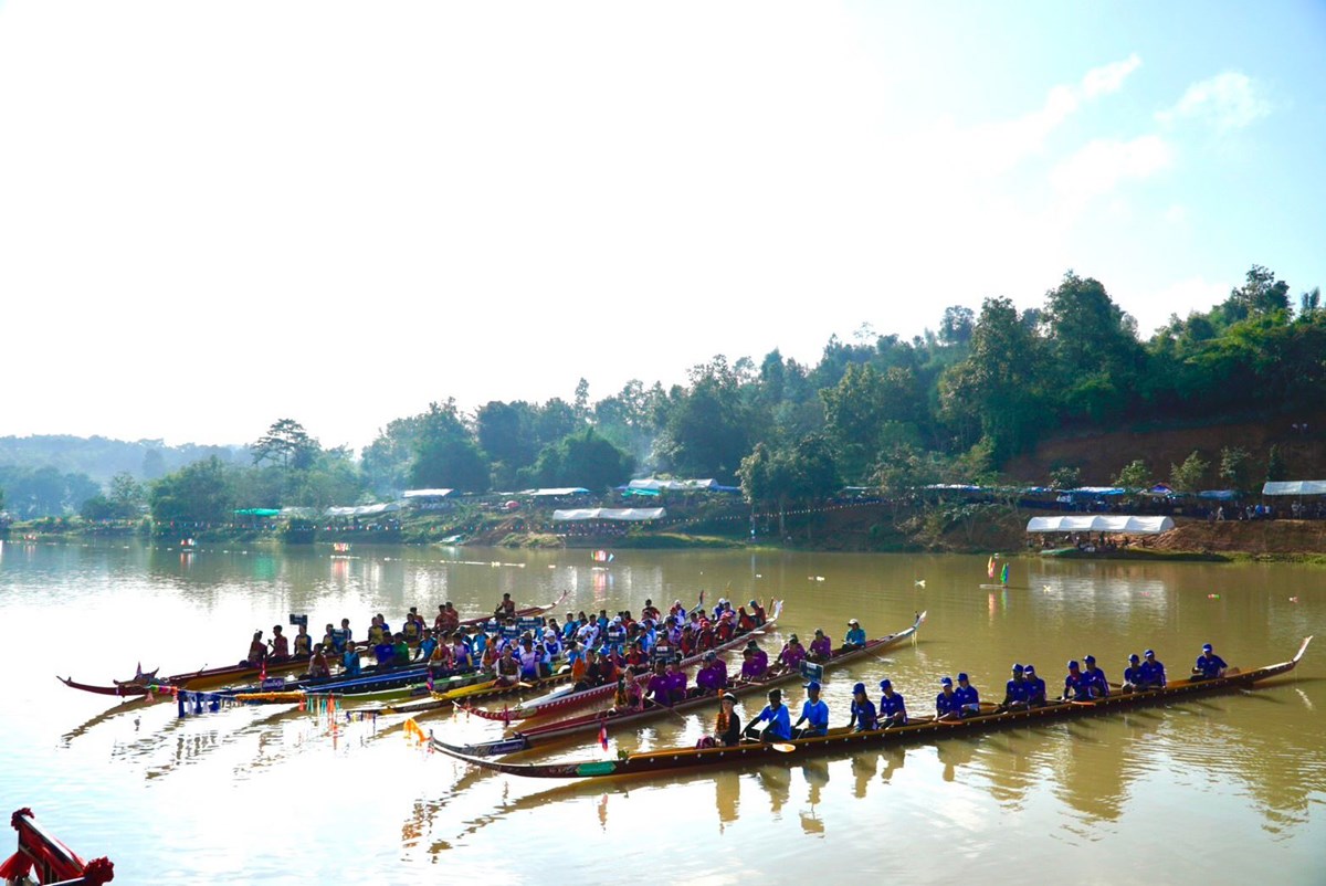 ໄຟຟ້າຫົງສາ ສະໜັບສະໜູນງານປະເພນີແຂ່ງເຮືອ ເມືອງເງິນ ປະຈໍາປີ 2025 image 2 ໄຟຟາຫງສາ ສະໜບສະໜນງານປະເພນແຂງເຮອ ເມອງເງນ ປະຈາປ 2025 - image 2