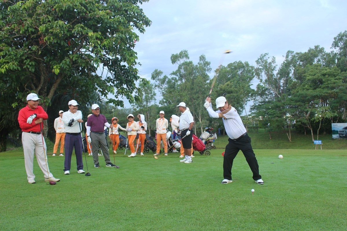 ແຂ່ງຂັນກັອບລະດົມທຶນຟື້ນຟູໄພພິບັດຢູ່ແຂວງຊຽງຂວາງ image 2 ແຂງຂນກອບລະດມທນຟນຟໄພພບດຢແຂວງຊຽງຂວາງ - image 2