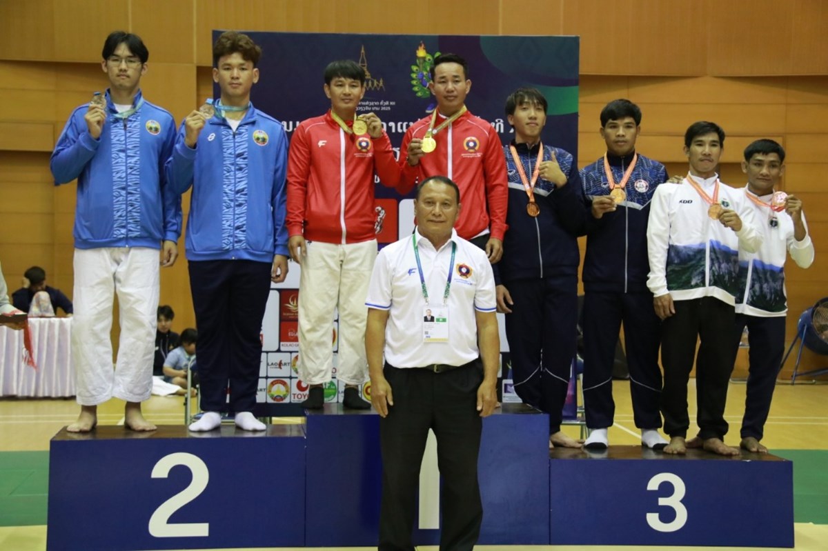 ກະຊວງປ້ອງກັນປະເທດ ໄດ້ 6 ຫຼຽນຄໍາ ກິລາຢູໂດ ງານມະຫະກໍາກິລາແຫ່ງຊາດຄັ້ງທີ XII image 3 ກະຊວງປອງກນປະເທດ ໄດ 6 ຫຽນຄາ ກລາຢໂດ ງານມະຫະກາກລາແຫງຊາດຄງທ XII - image 3