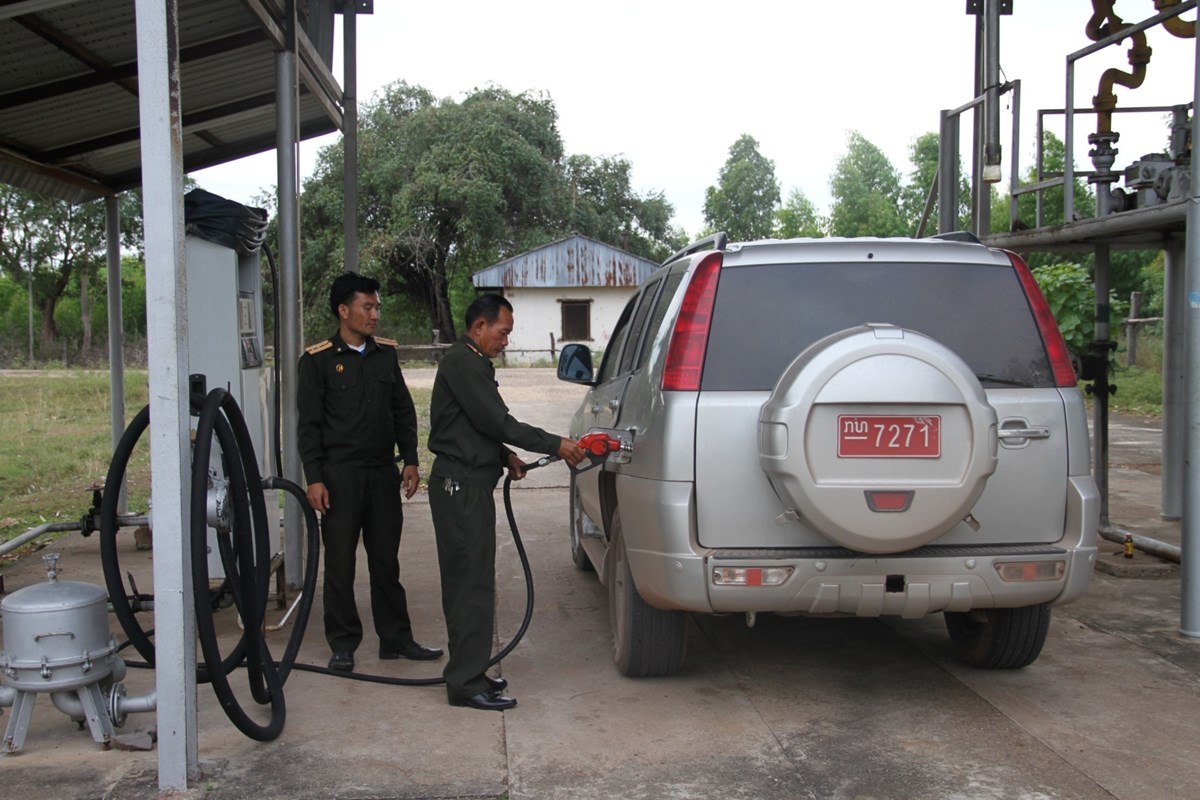 ສາງນາມນເຊອໄຟເລກ 9 ກອງທບ ຮບປະກນຈາຍຖກຊະນດຄບຖວນ ແລະ ທນເວລາ - image 2