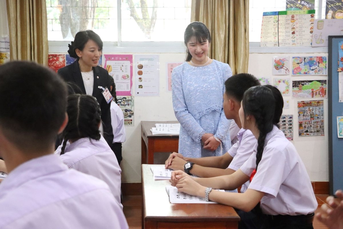 ສມເດດ ເຈາຍງ ໄອໂກະ ແຫງ ປະເທດຍປນ ຢຽມຢາມໂຮງຮຽນ ມສ ວຽງຈນ - image 3