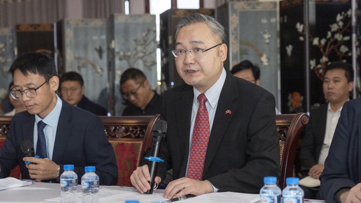 ຈີນ-ລາວຈັດສຳມະນາຜັນຂະຫຍາຍຈິດໃຈກອງປະຊຸມຄົບຄະນະຄັ້ງທີ4ສະໄຫມທີXXຂອງພັກກອມມູນິດຈີນ image 1 ຈນ-ລາວຈດສຳມະນາຜນຂະຫຍາຍຈດໃຈກອງປະຊມຄບຄະນະຄງທ4ສະໄຫມທXXຂອງພກກອມມນດຈນ - image 1