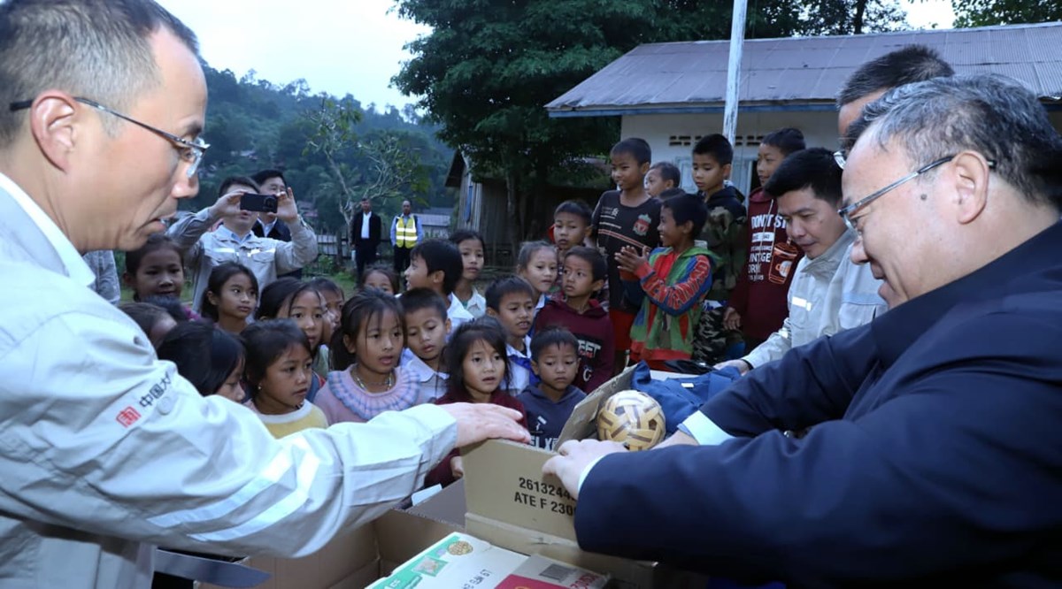 ກມບລສດຕາຖງຈນ ສງຄວາມອບອນສນກຮຽນຊນນະບດບານຫວຍເງຍ - image 1