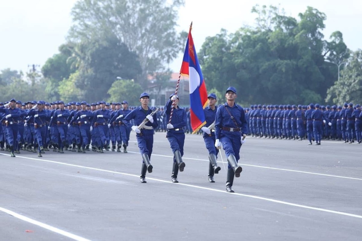 ທະຫານຄເຫກກາ ພອມຜານຜາແປວໄຟສງຄາມເພອຮກສາປະເທດຊາດໃຫໝນຄງ - image 1